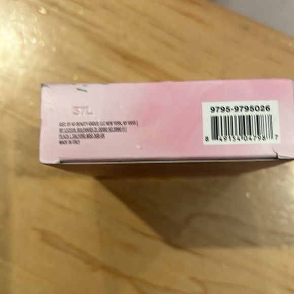 Mally XO. Shimmer, Shape & Glow Plus Face Defining Trio. - Picture 6 of 6